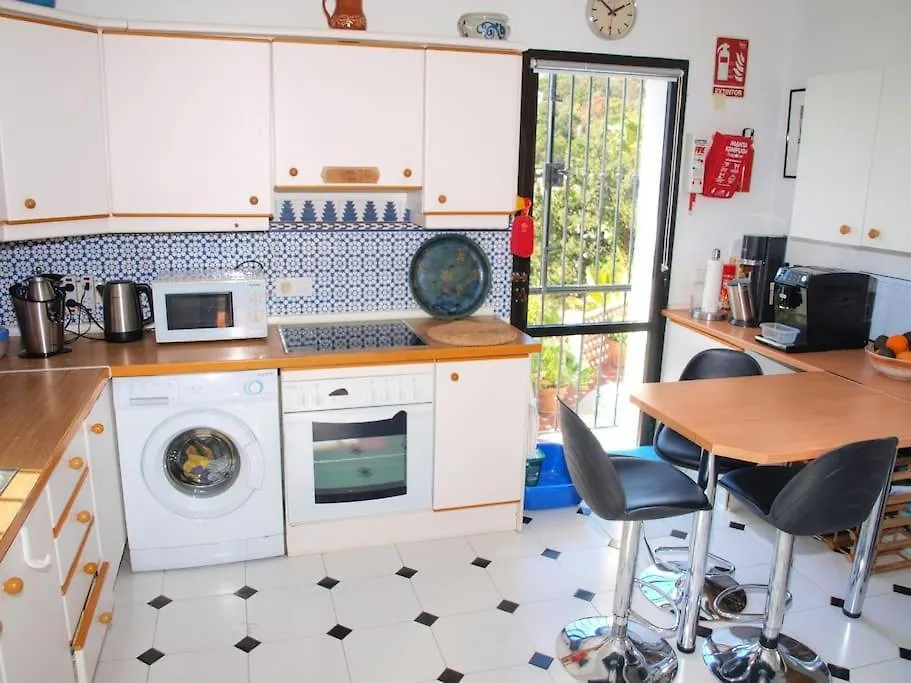 4 Bed Private Pool Villa Bermeja 에스테포나