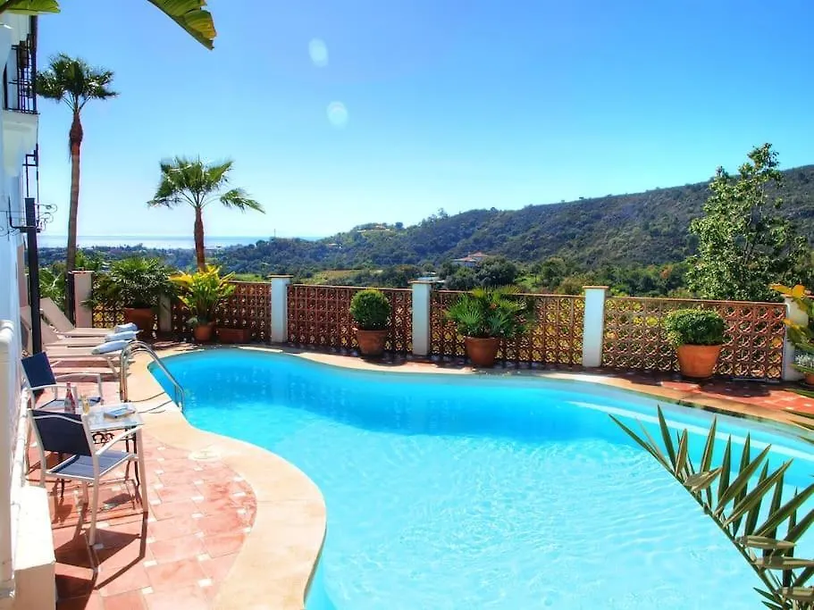 4 Bed Private Pool Villa Bermeja 에스테포나