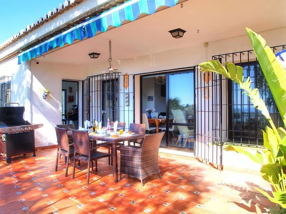 4 Bed Private Pool Villa Bermeja Estepona Spain